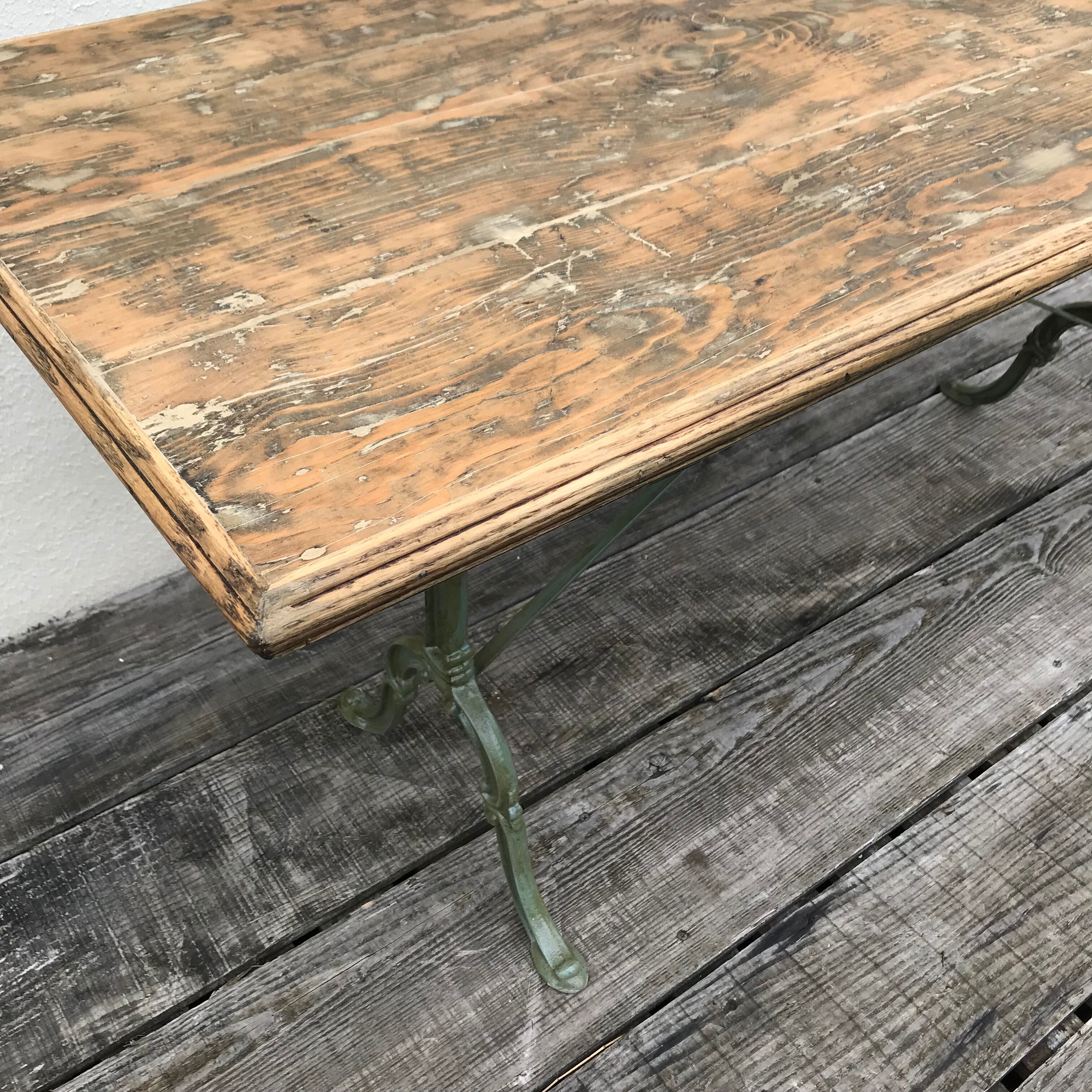 Old bistro table 6 people