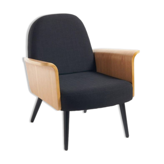 Fauteuil français design du milieu du siècle en tissu noir et en bois