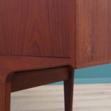 Buffet haut en teck, design danois, années 1960, production : Danemark