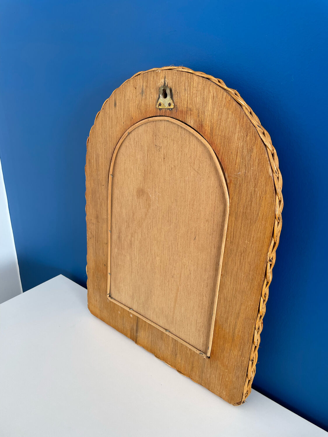 Vintage oval wicker mirror 31x41cm