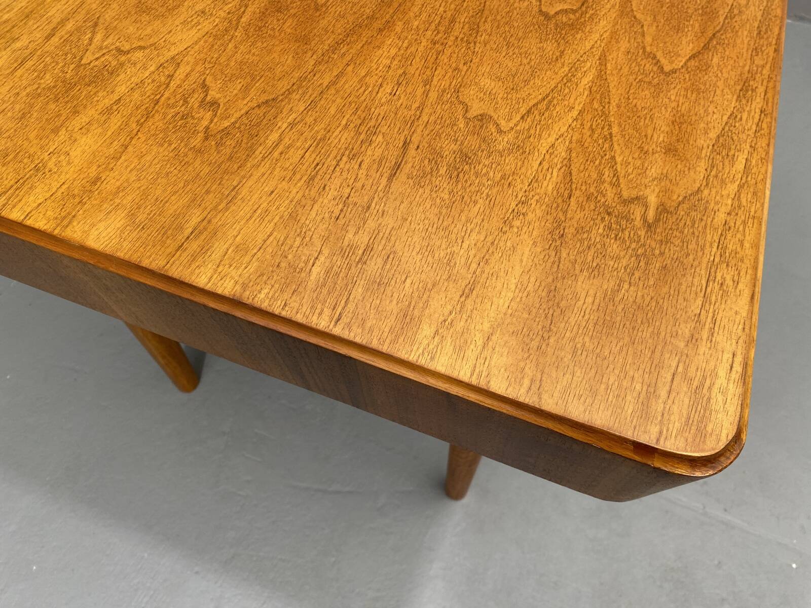 Table à manger réglable en noyer par Setona, années 1950, Tchécoslovaquie