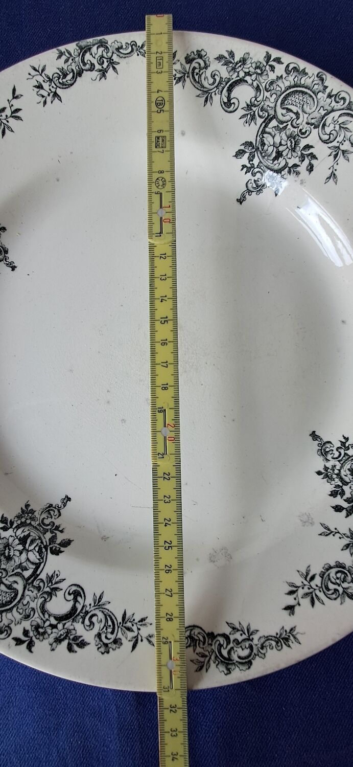 Plat HB&Cie Terre de fer modèle LXV