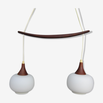 Suspension scandinave en teck et verre opalin