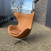 Original Fritz Hansen Egg chair from 1983 in perfect condition, new!! Rustic Cognac Camel Leather