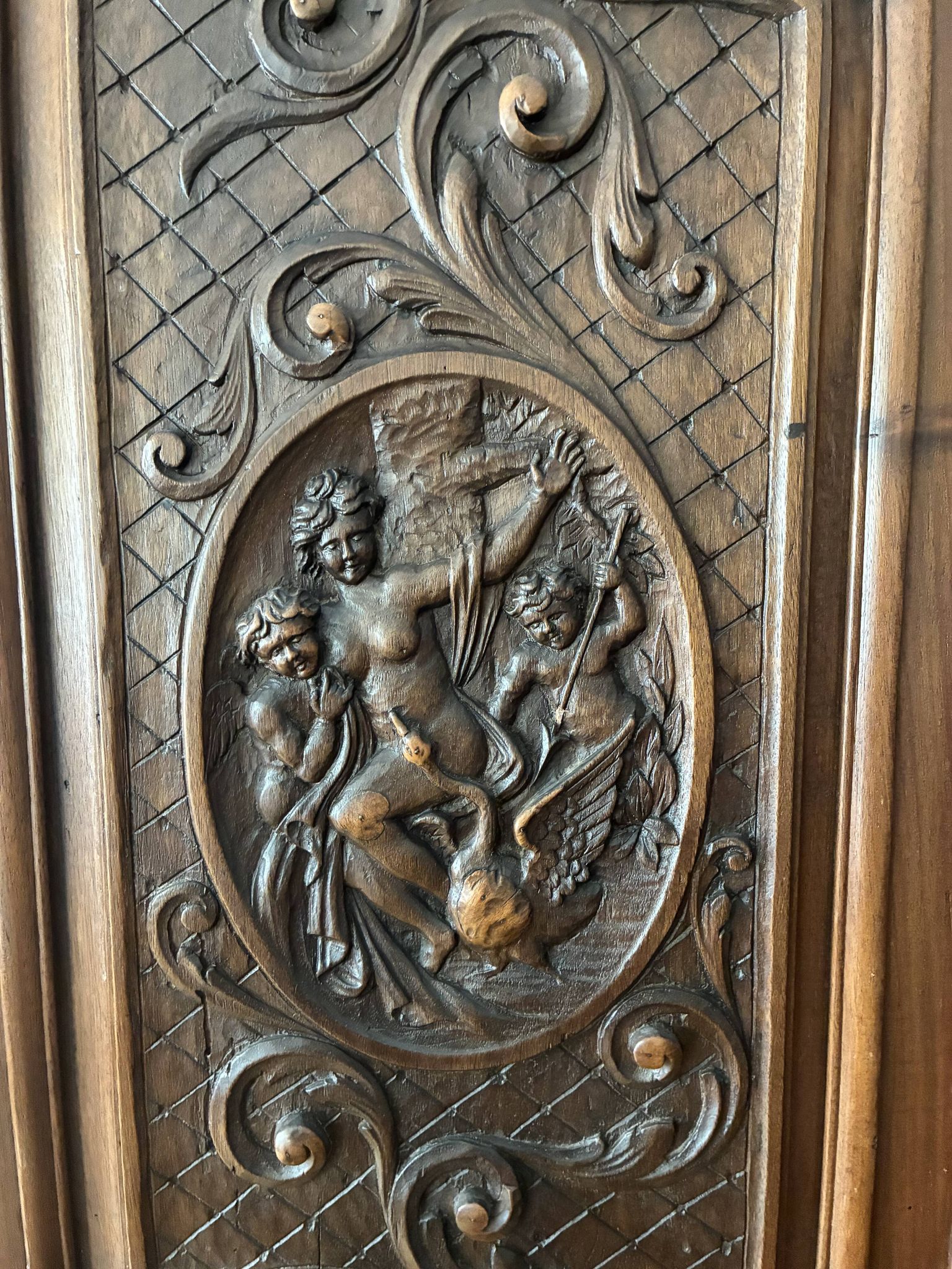 Armoire décorée