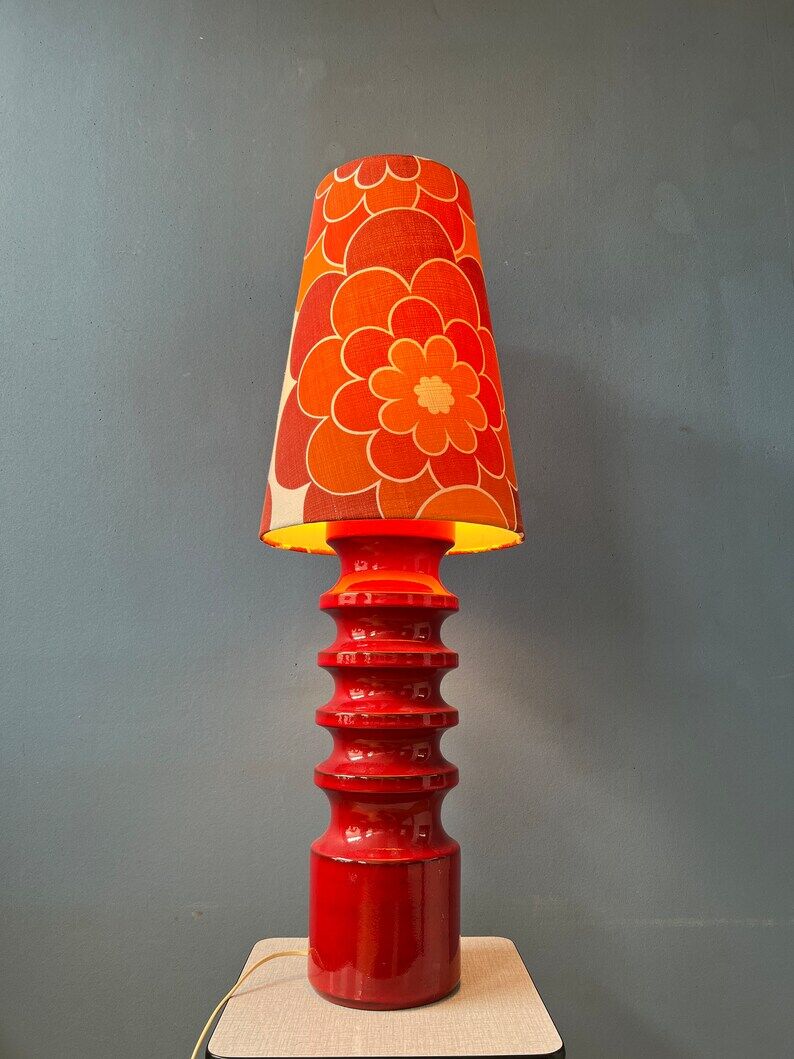Red ceramic table lamp