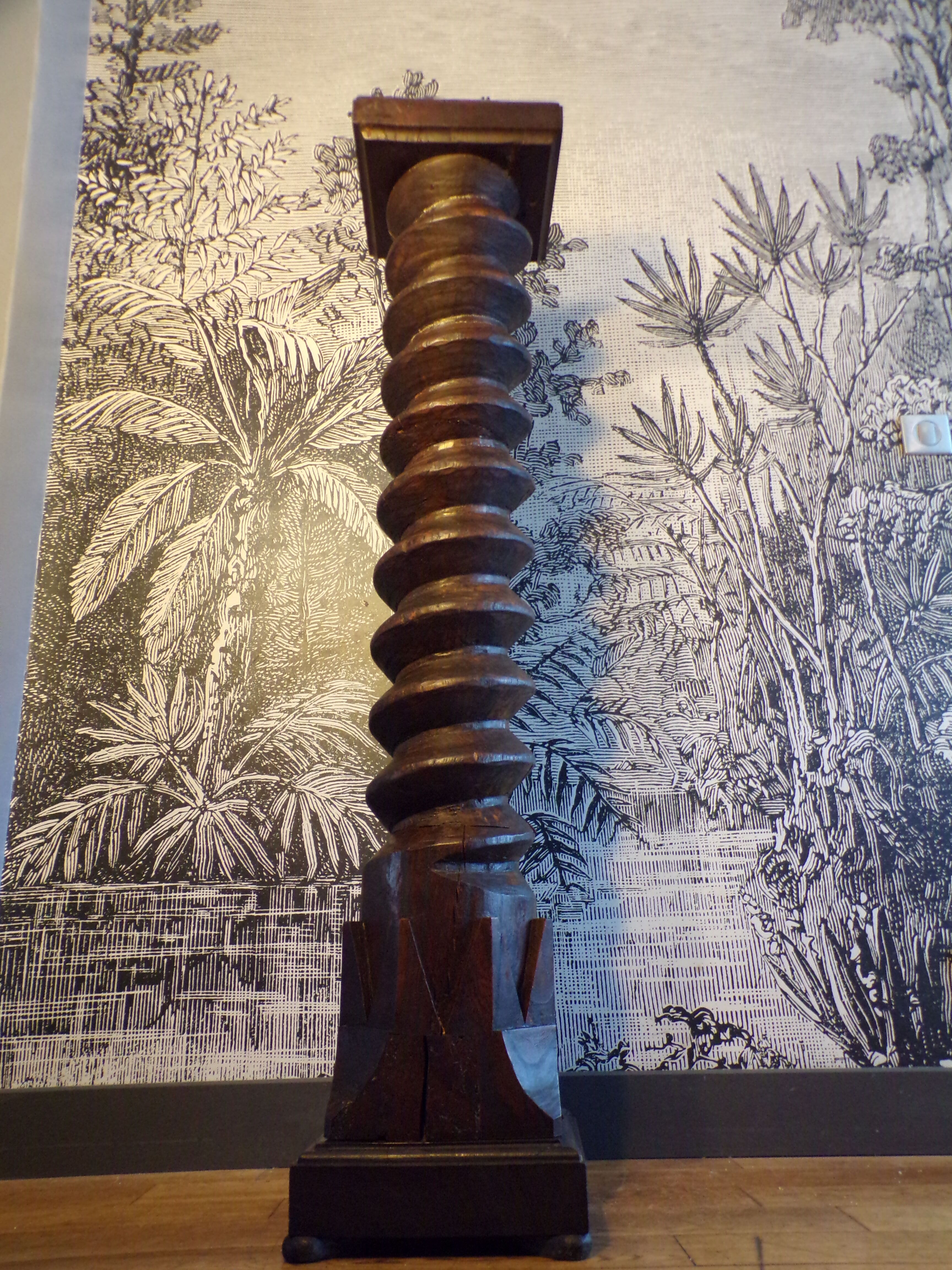 Old carved wooden presentation column h=150 cm