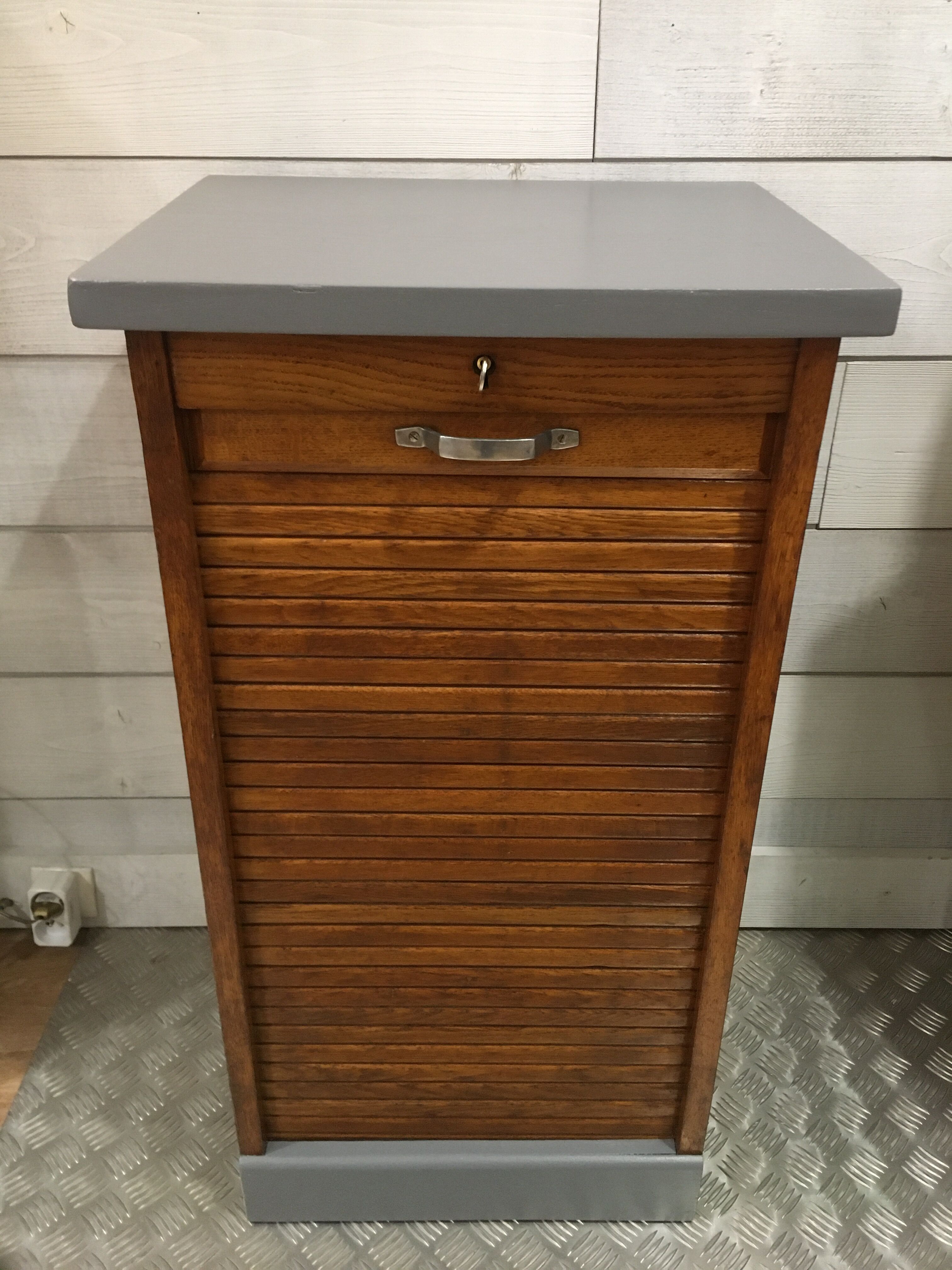 Meuble classeur à rideau