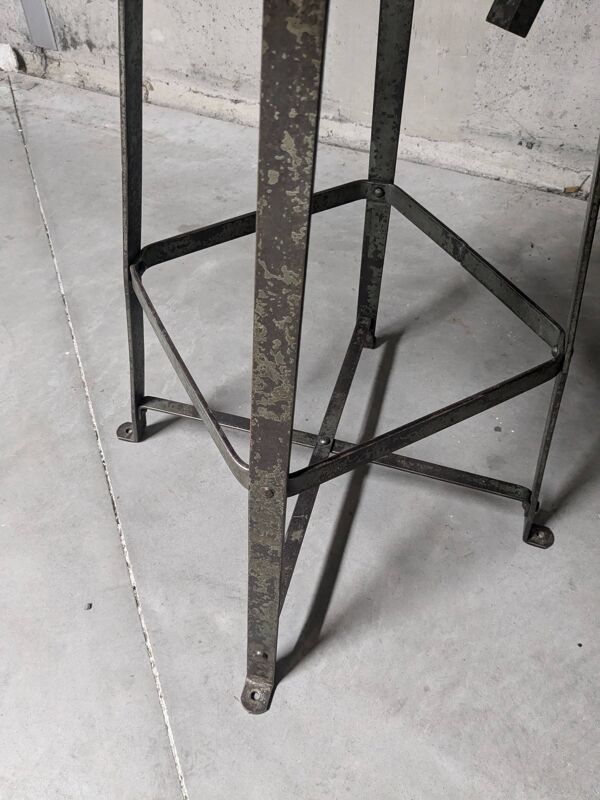 Chaise haute d'atelier Bienaise, chaise industrielle vintage