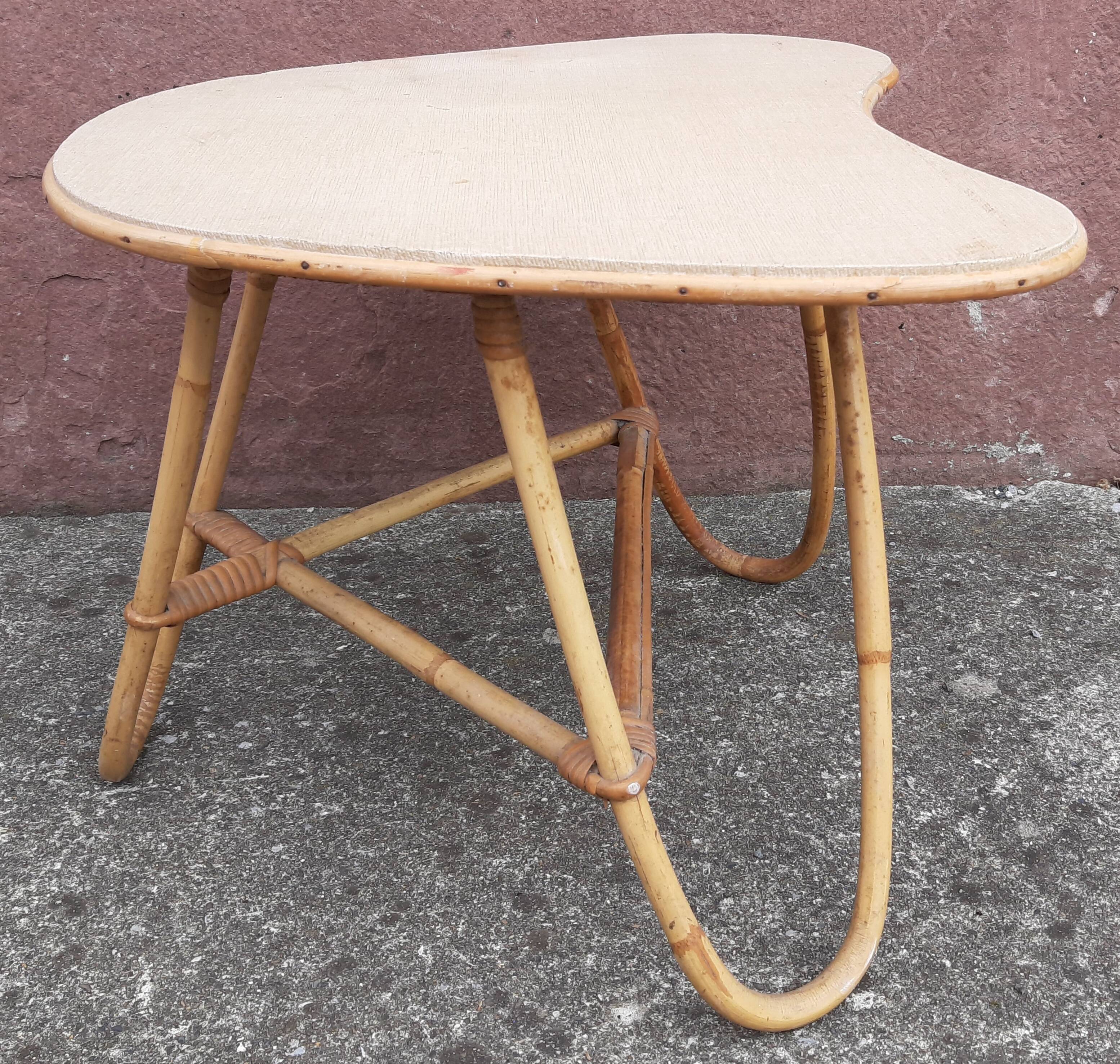 Coffee table, side table, pedestal table or end table in bamboo.