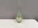 Vase « Bec » en verre uranium vert.