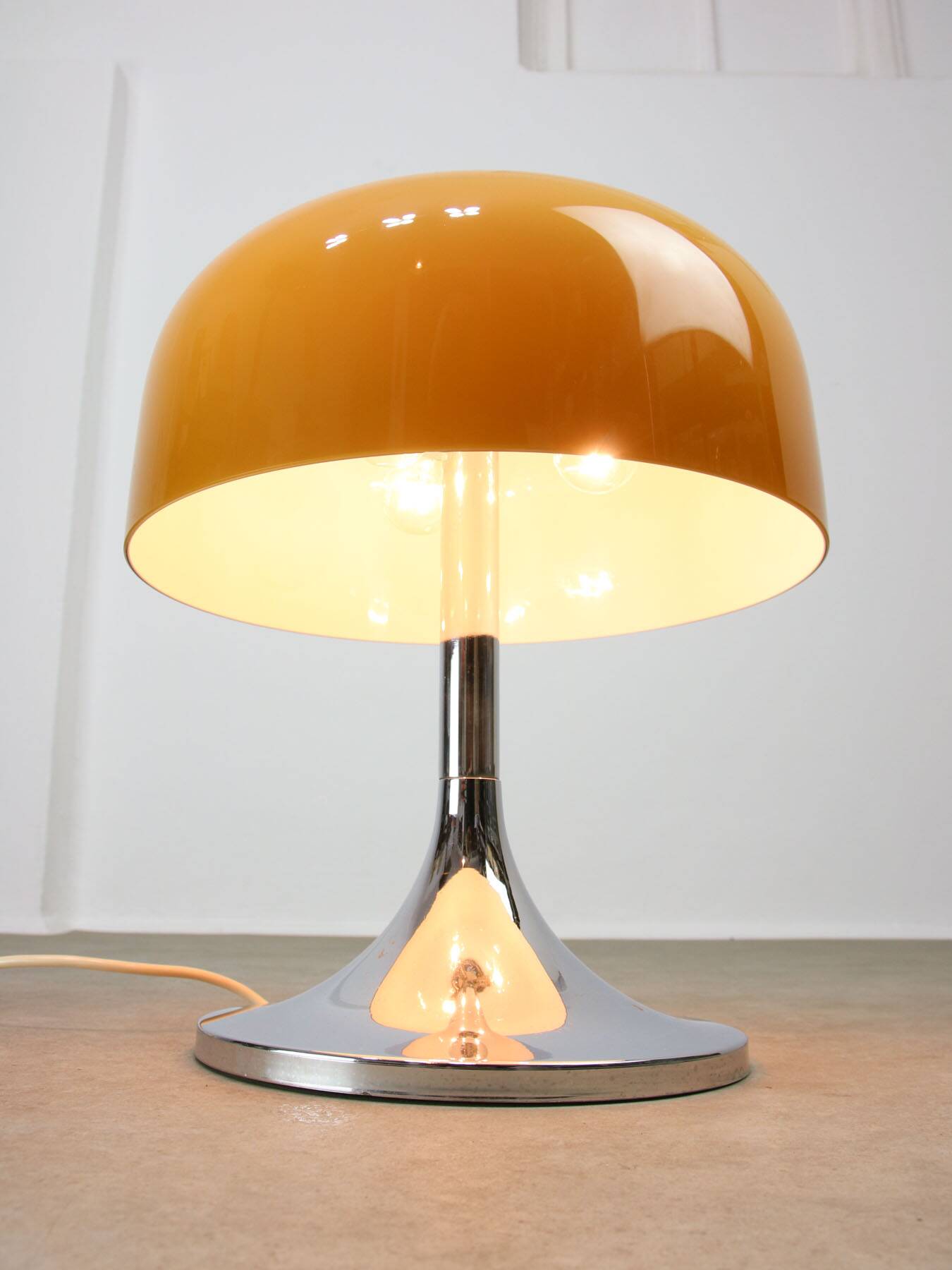 Space Age Medusa Table Lamp by Luigi Massoni for Guzzini