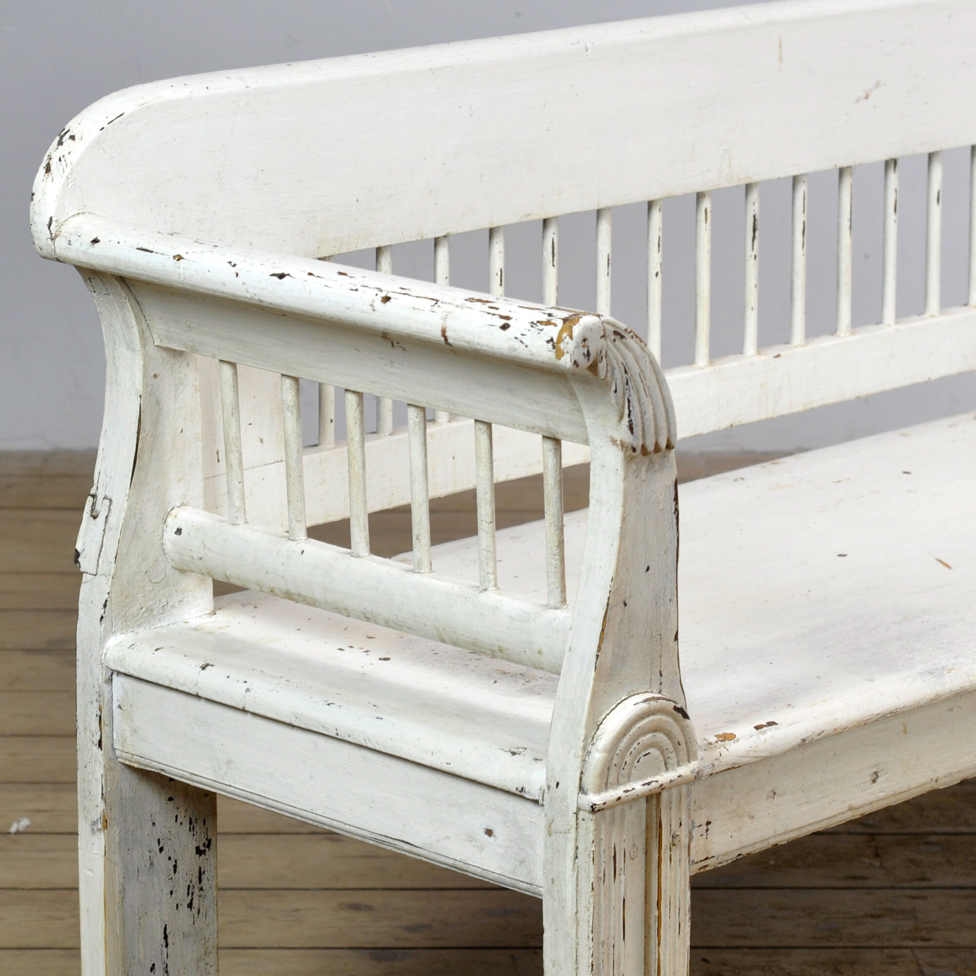 Antique pine bench, 1900s