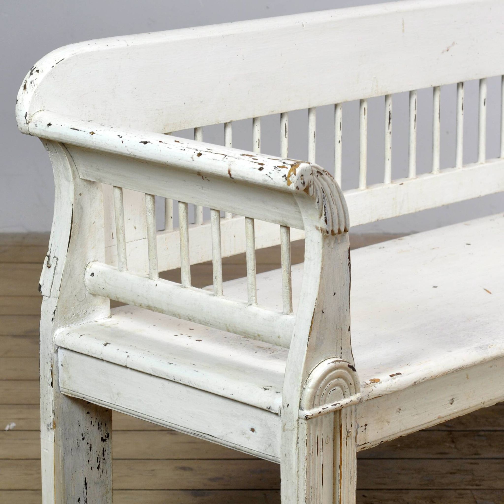 Antique pine bench, 1900s