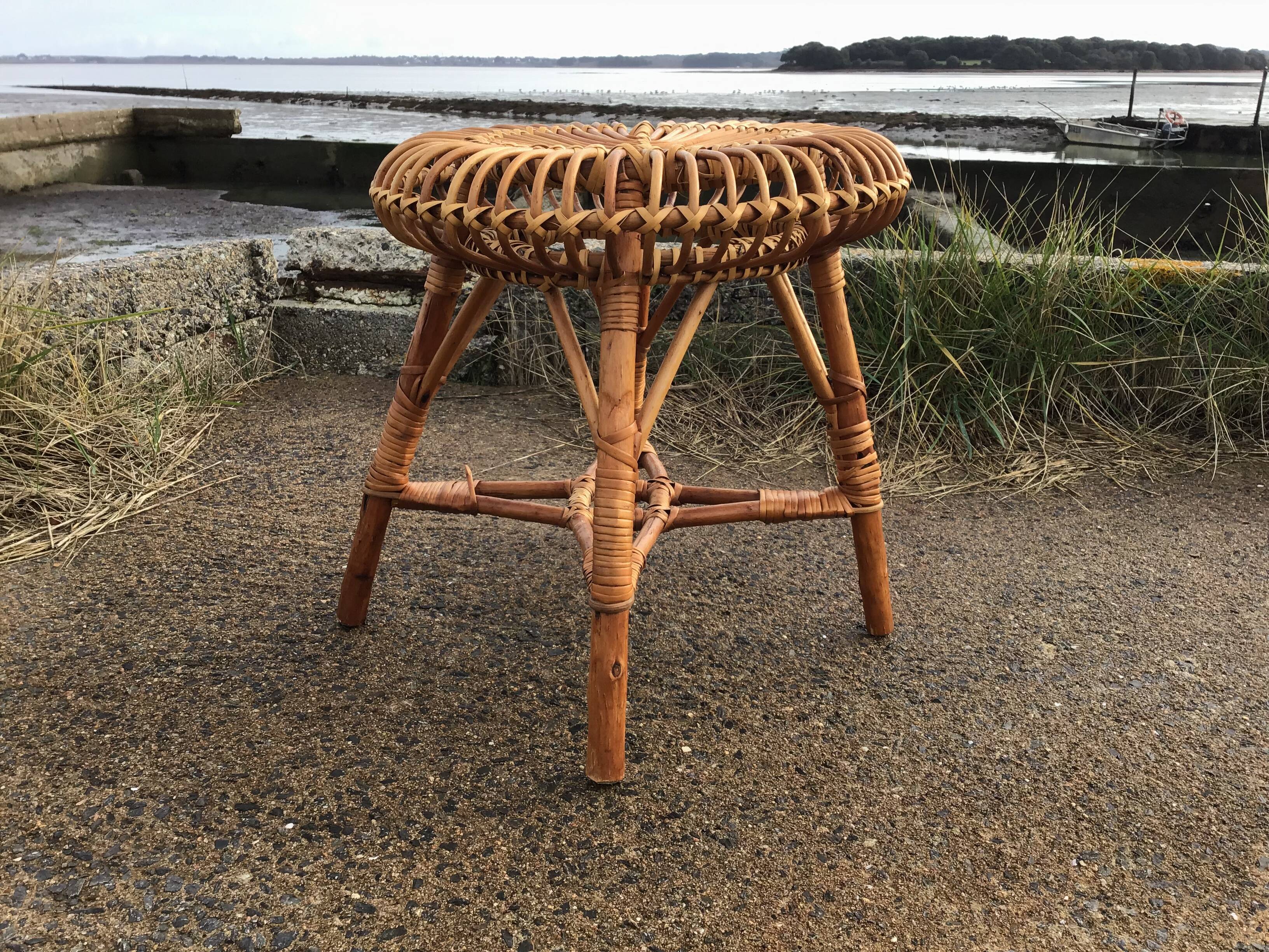 Rattan stool