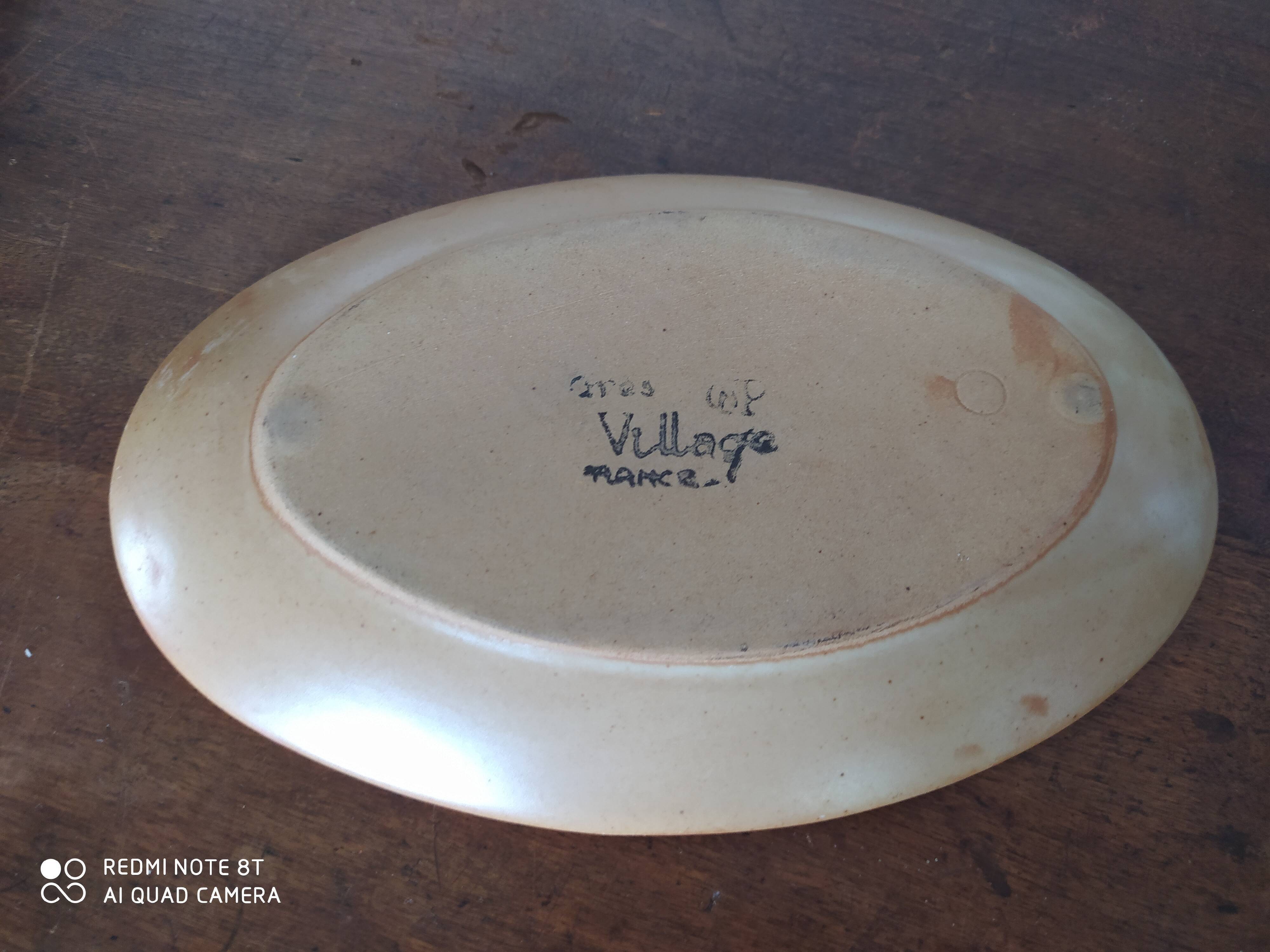 Set of 2 small oval dishes in GP village sandstone