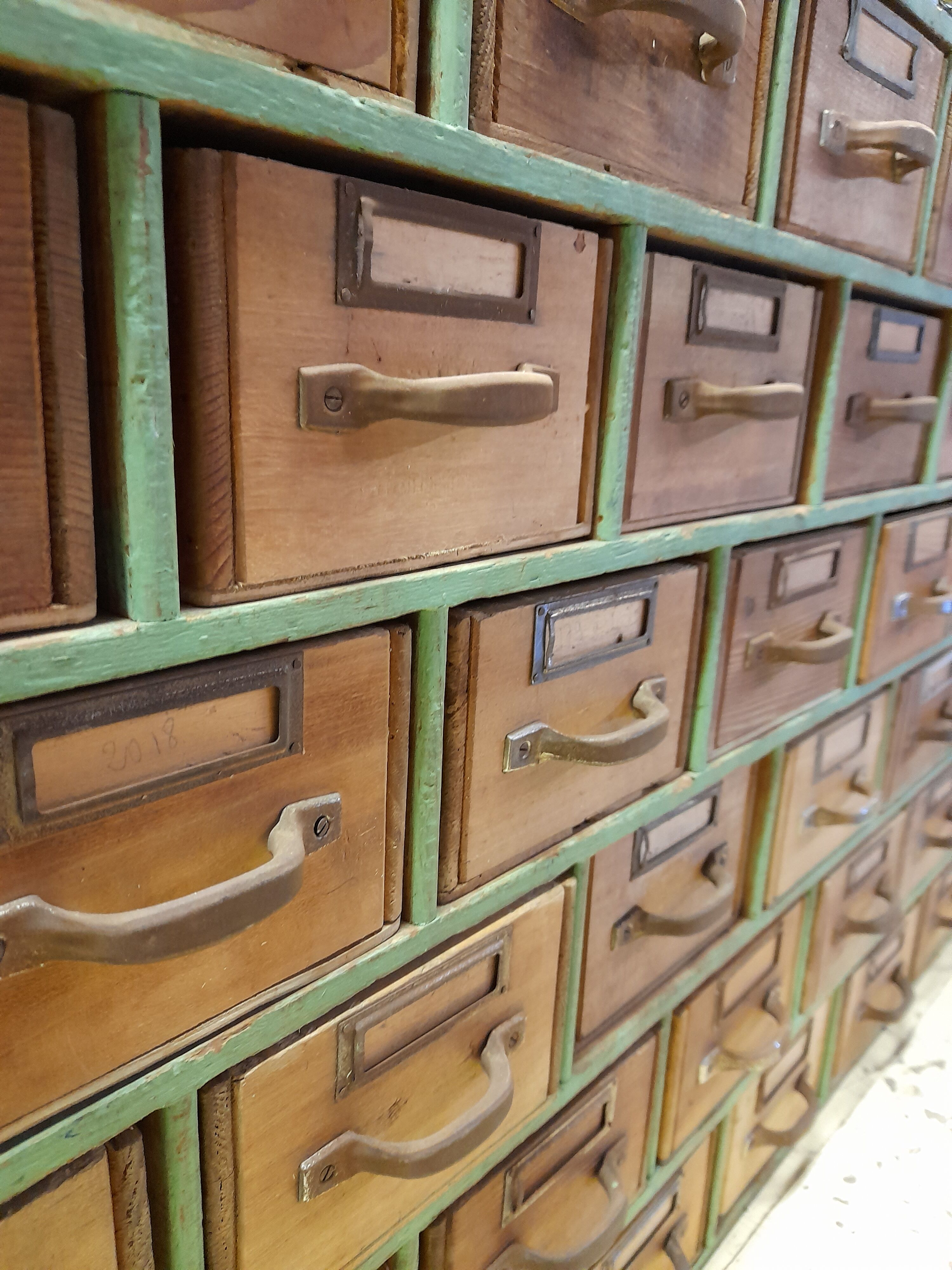 Craft furniture old 75 drawers