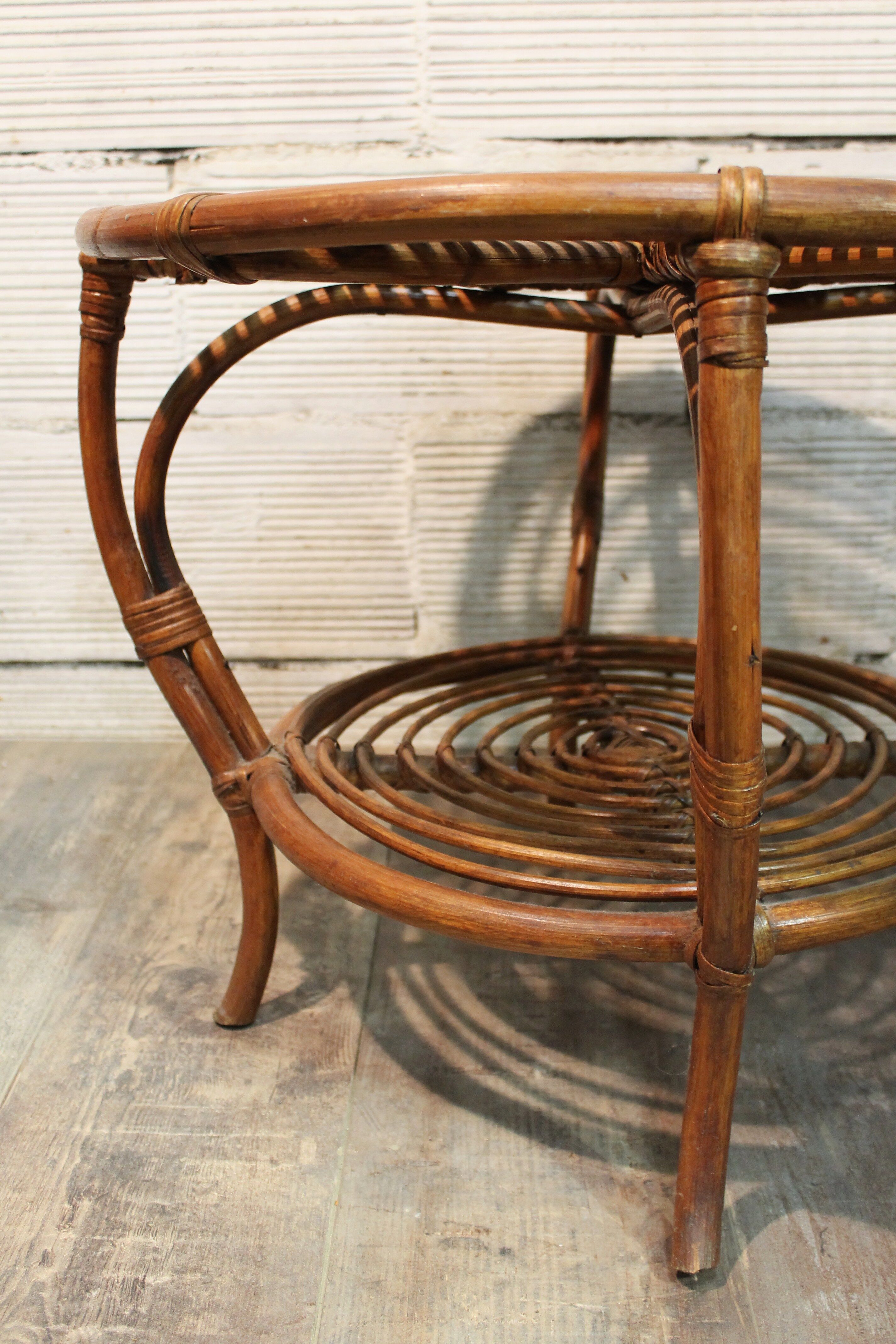 Table basse rotin années 60