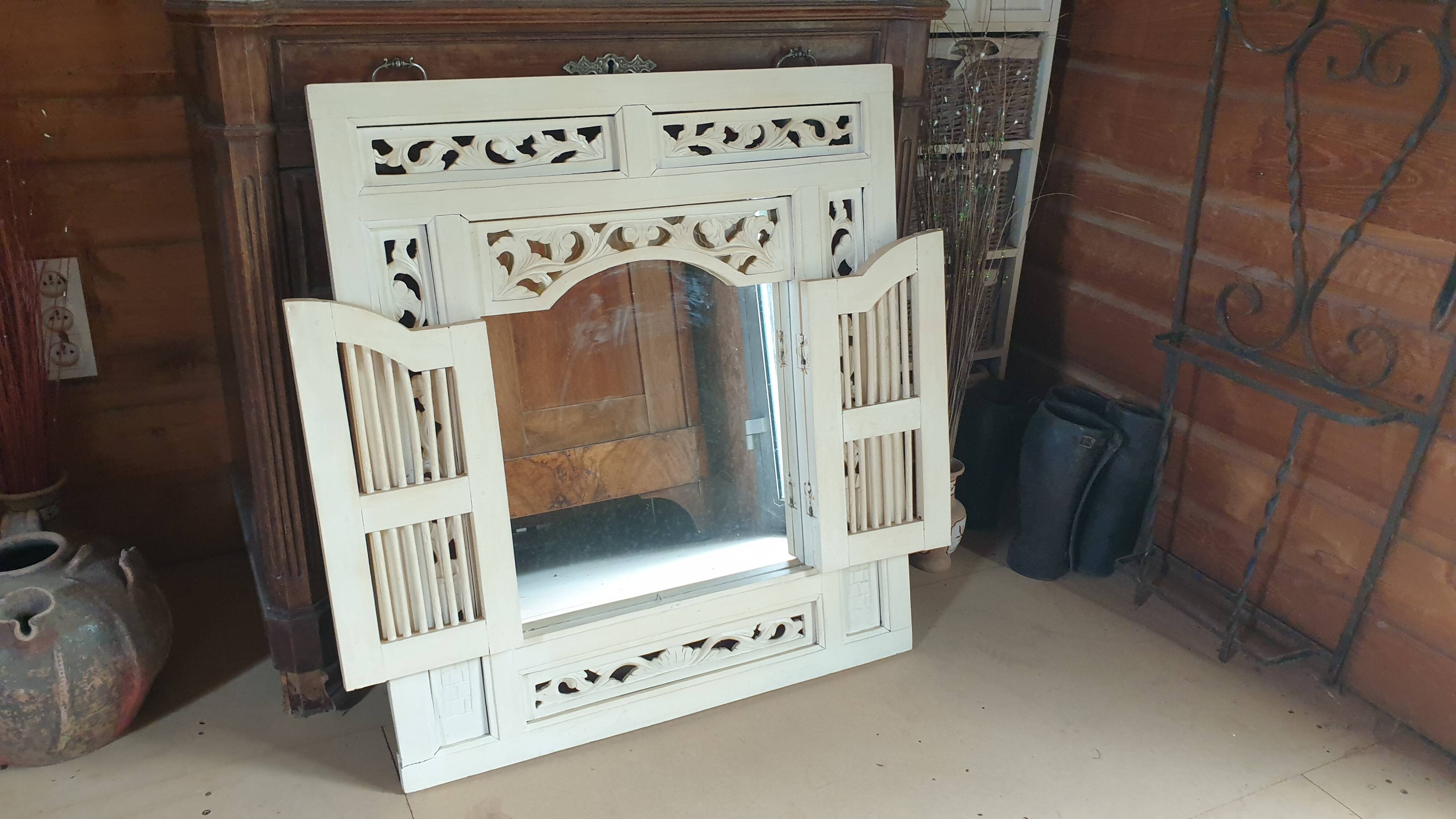 Mirror frame with door - North African moucharabieh style - 20th century