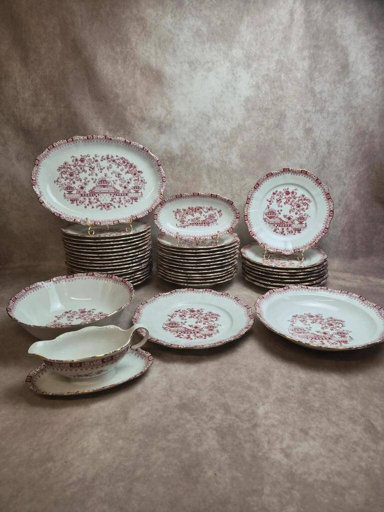 Seltmann Weiden Bavaria Theresia red salad bowl – vintage German porcelain