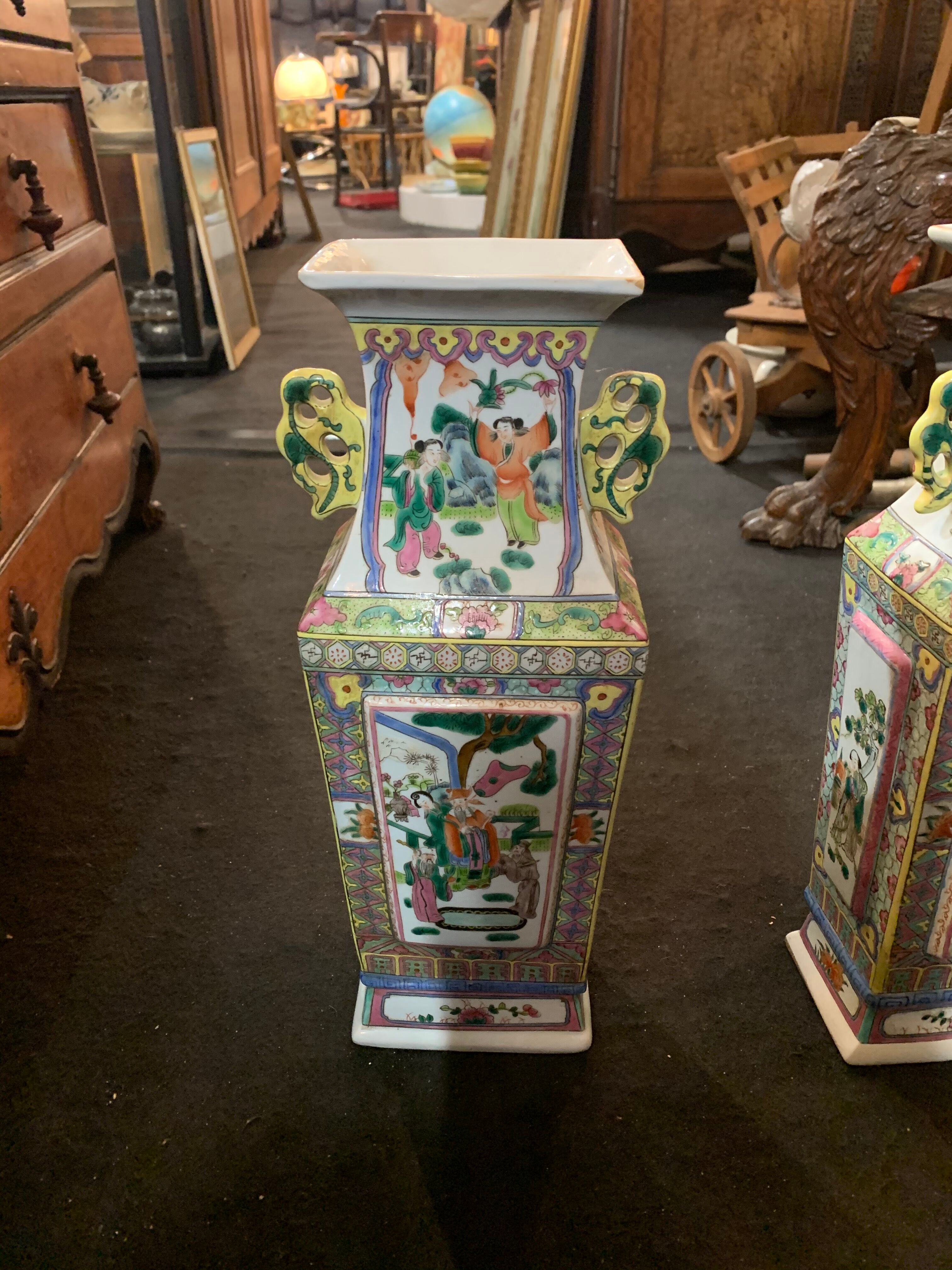 Pair of vases Canton 19th century