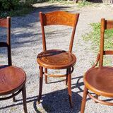 6 Thonet Fischel bistro chairs and others in curved wood from the early 20th century