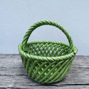 Plat panier en faïence tressée vert / céramique ancienne