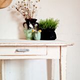 Skated white farm table