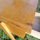 Scandinavian desk with compass feet