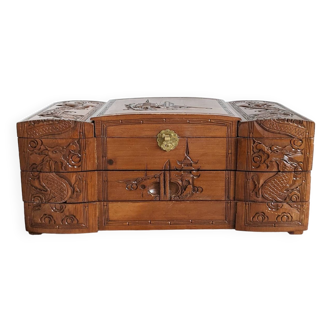 Jewelry box, hand-carved with asian motif