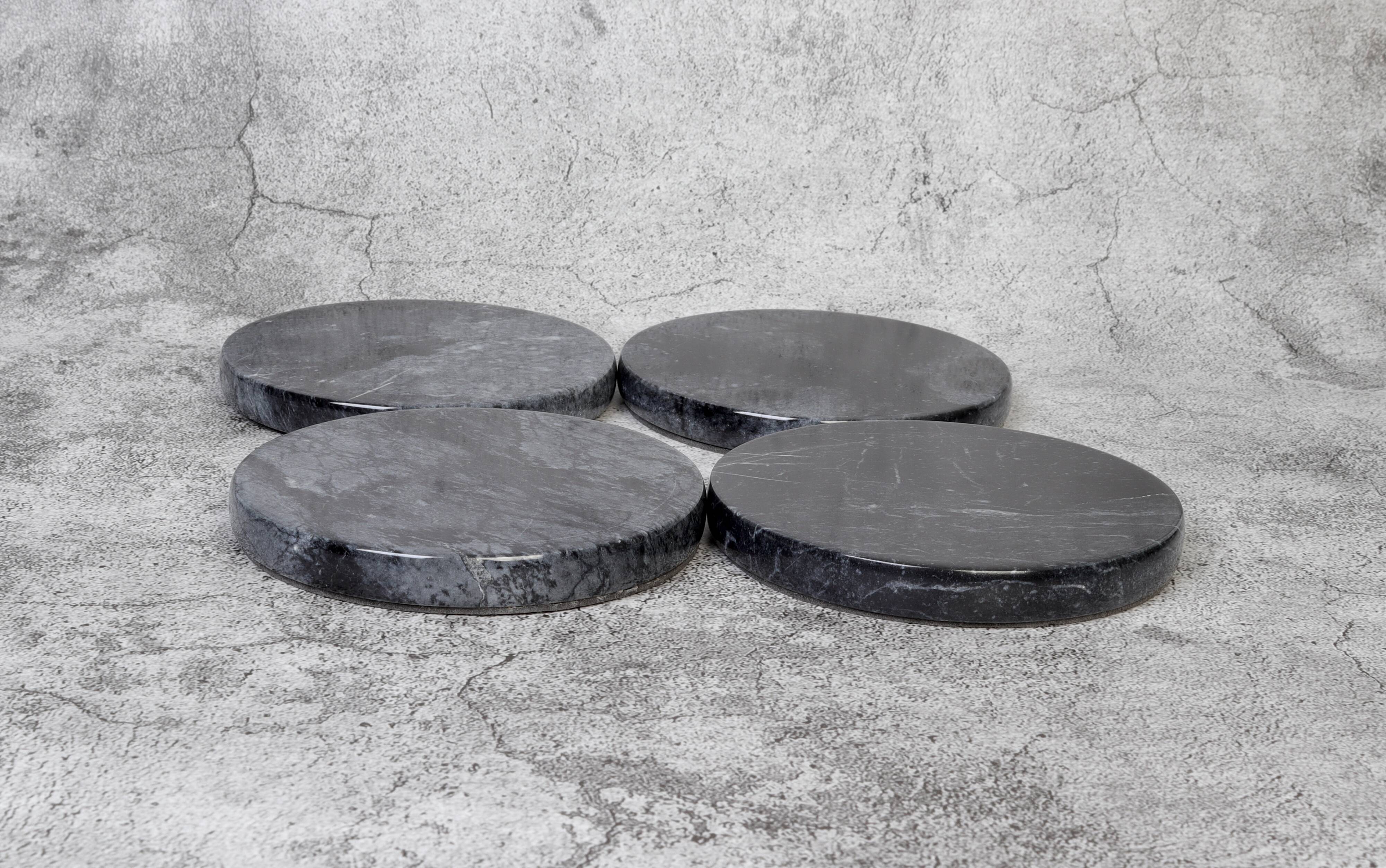 Gabriella – Black Round Natural Marble Coasters - set of 4