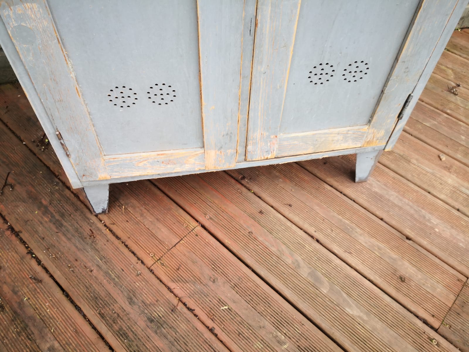 Vestiaire industriel vintage en bois