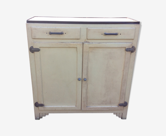 Buffet parisien peint en jaune à 2 portes et 2 tiroirs provenant d’une ancienne Roulotte.