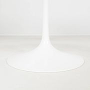 Table à manger ronde tulipe en marbre par Eero Saarinen, années 2000