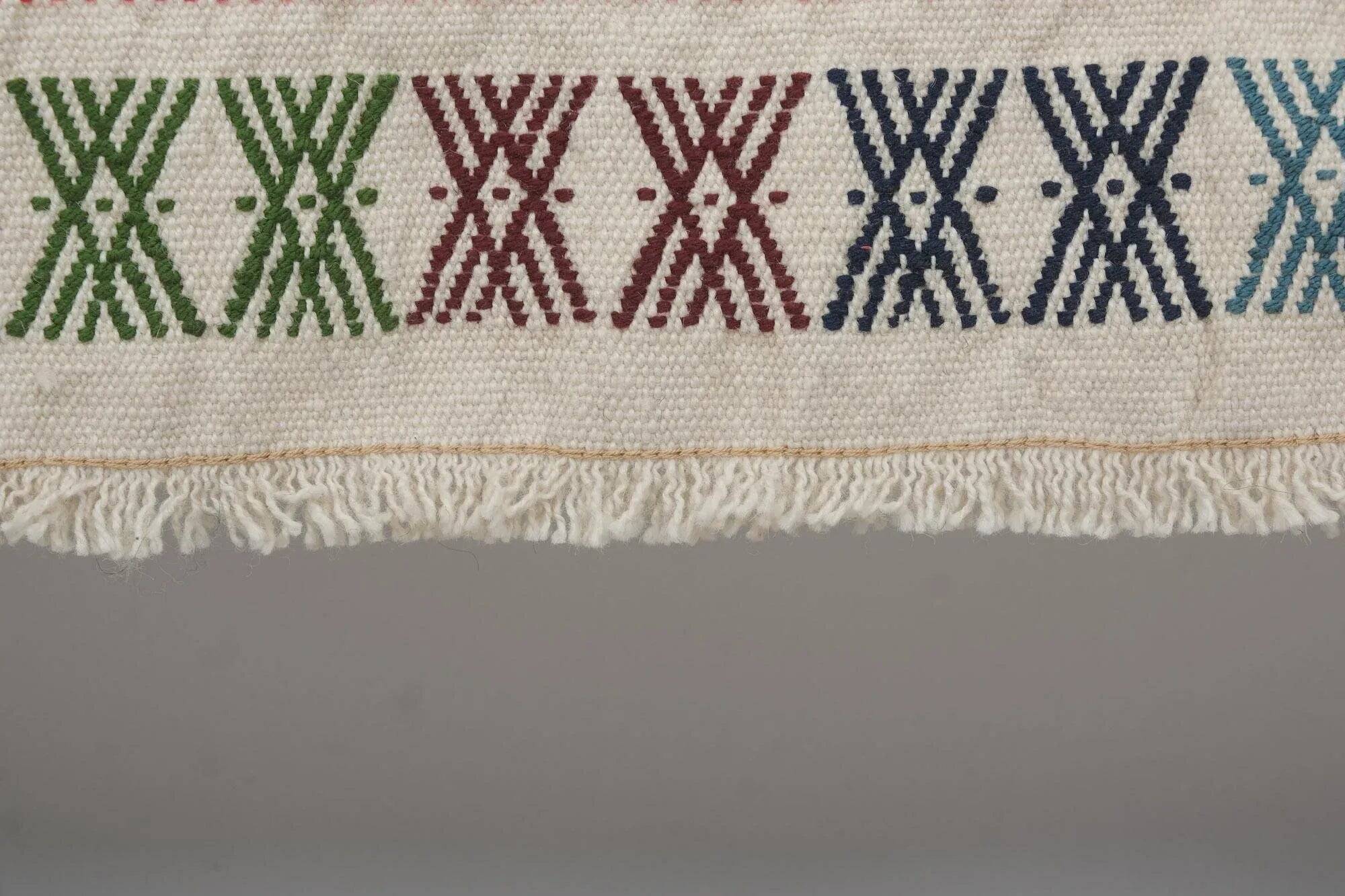 Vintage Turkish handmade rug 180x253 cm