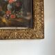 Tableau ancien fleurs signé avec cadre en bois et stuc doré, XIXe