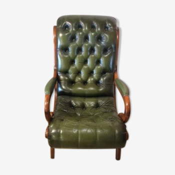 Fauteuil type chesterfield