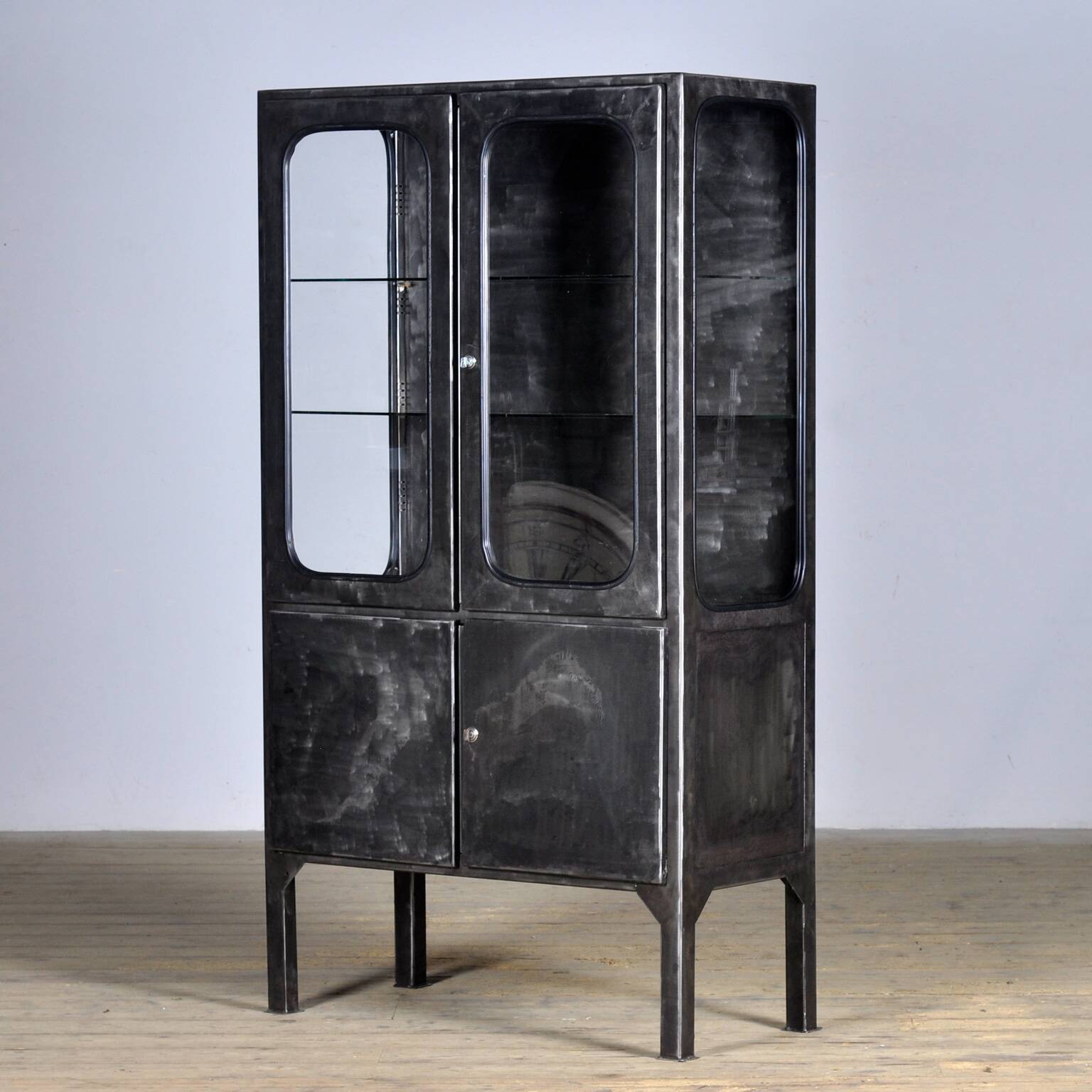 armoire à pharmacie polie, années 1970