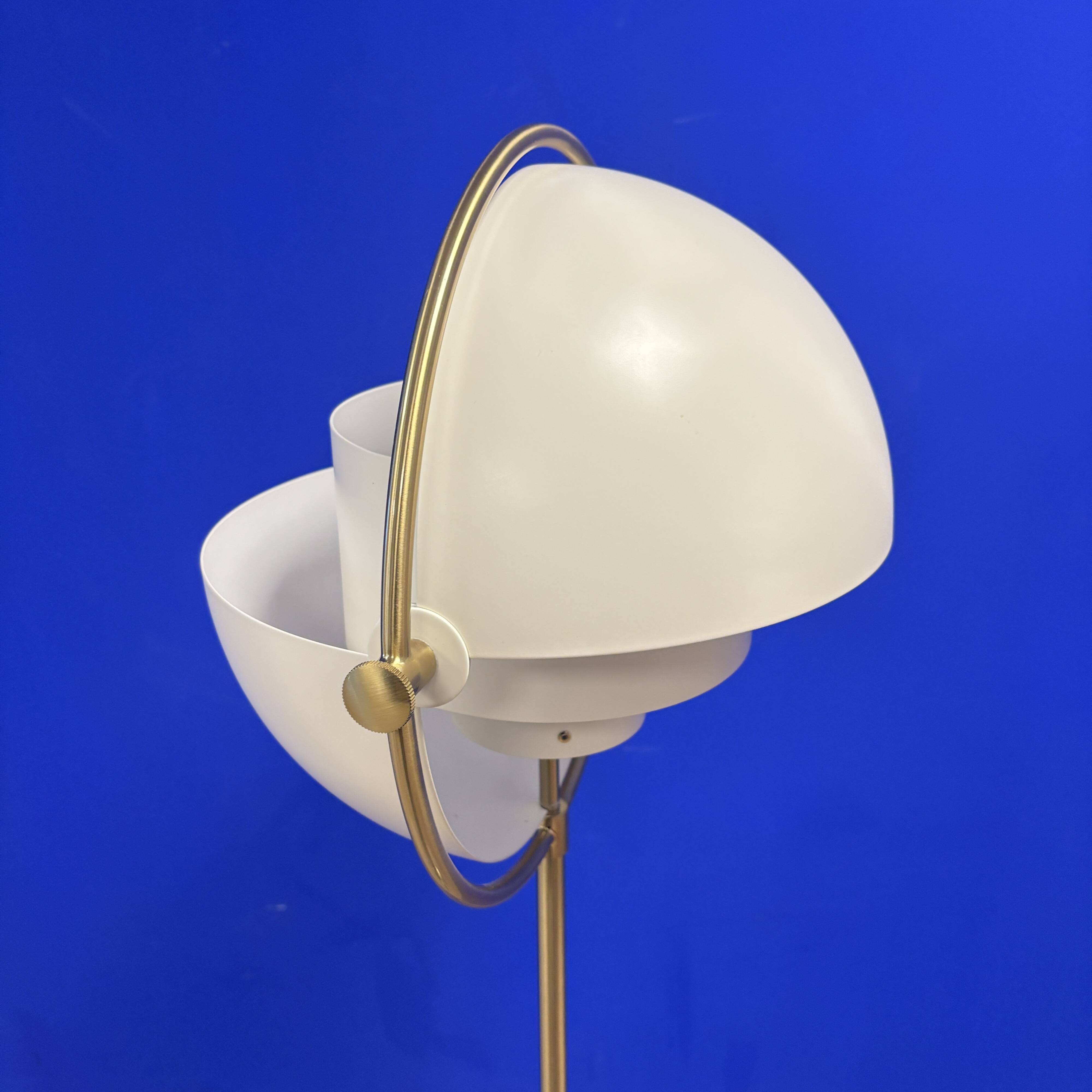 Multi-lite Floor Lamp Brass / White - Gubi