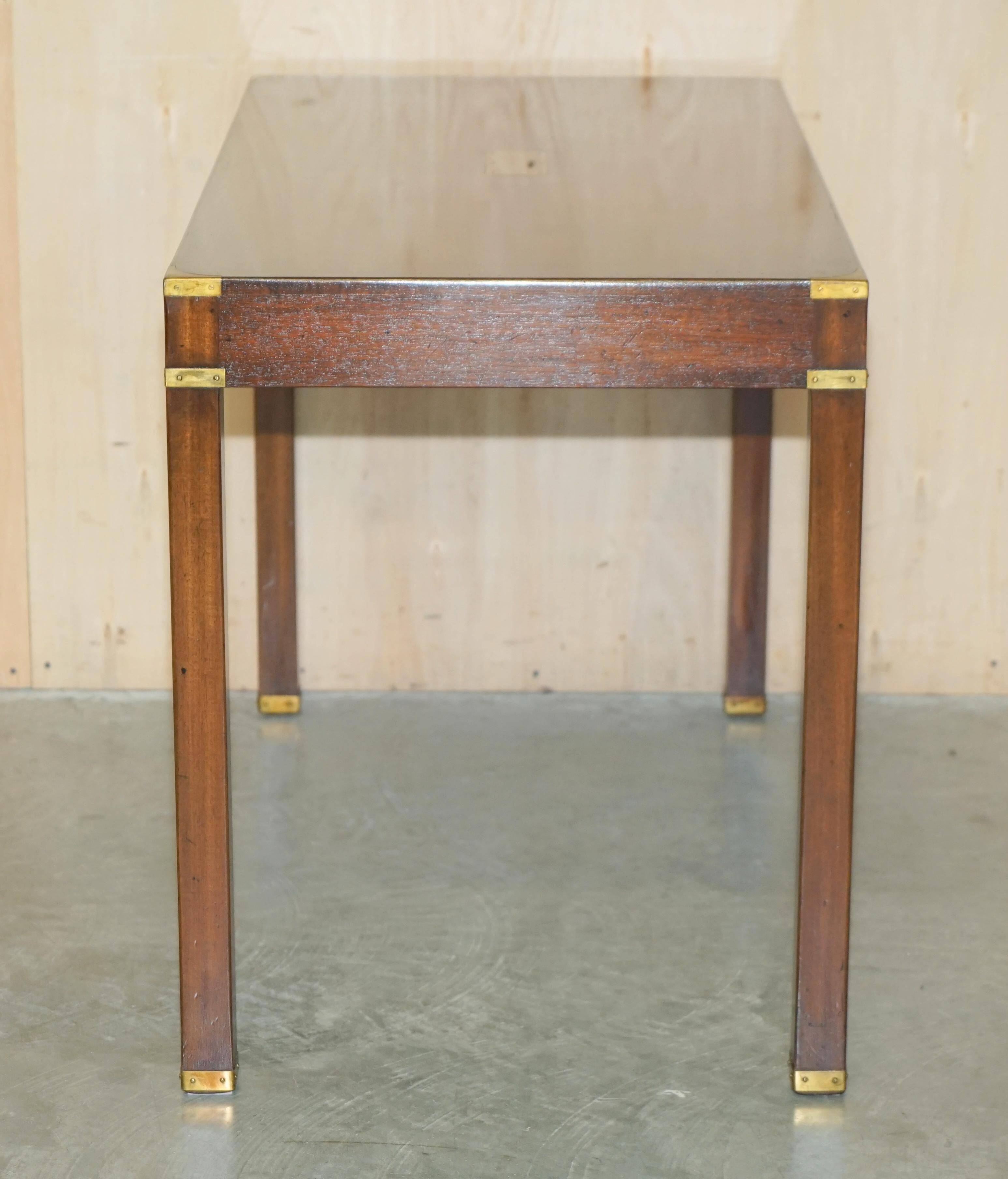 Bureau de campagne militaire Kennedy Harrods en bois dur