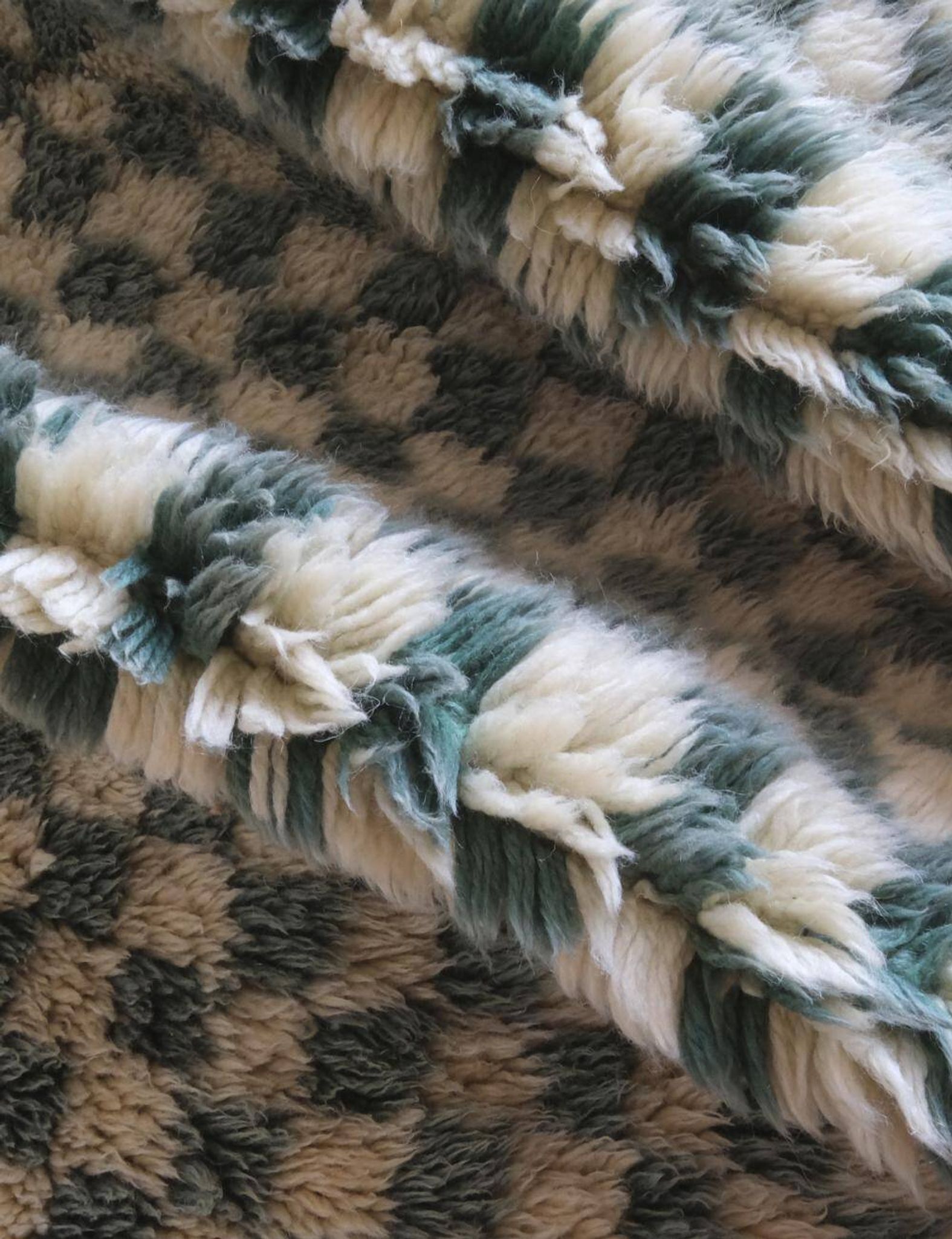 Tapis Vert Sauge à Damier Beni Mrirt - 276 x 179 cm