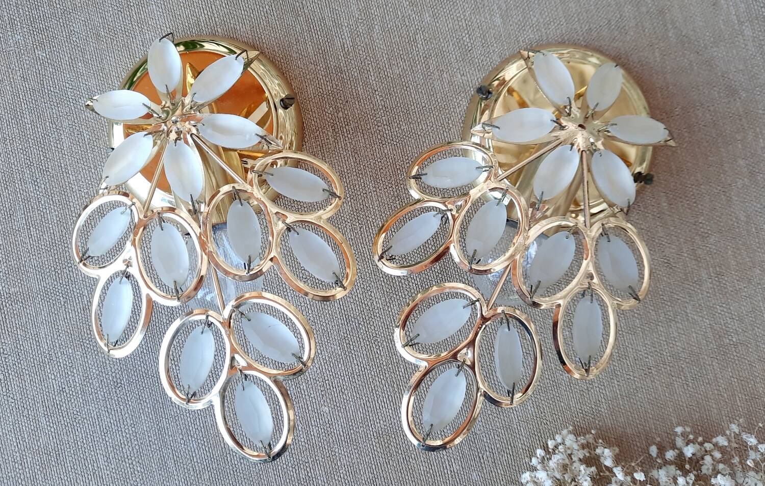 Golden tassel wall light