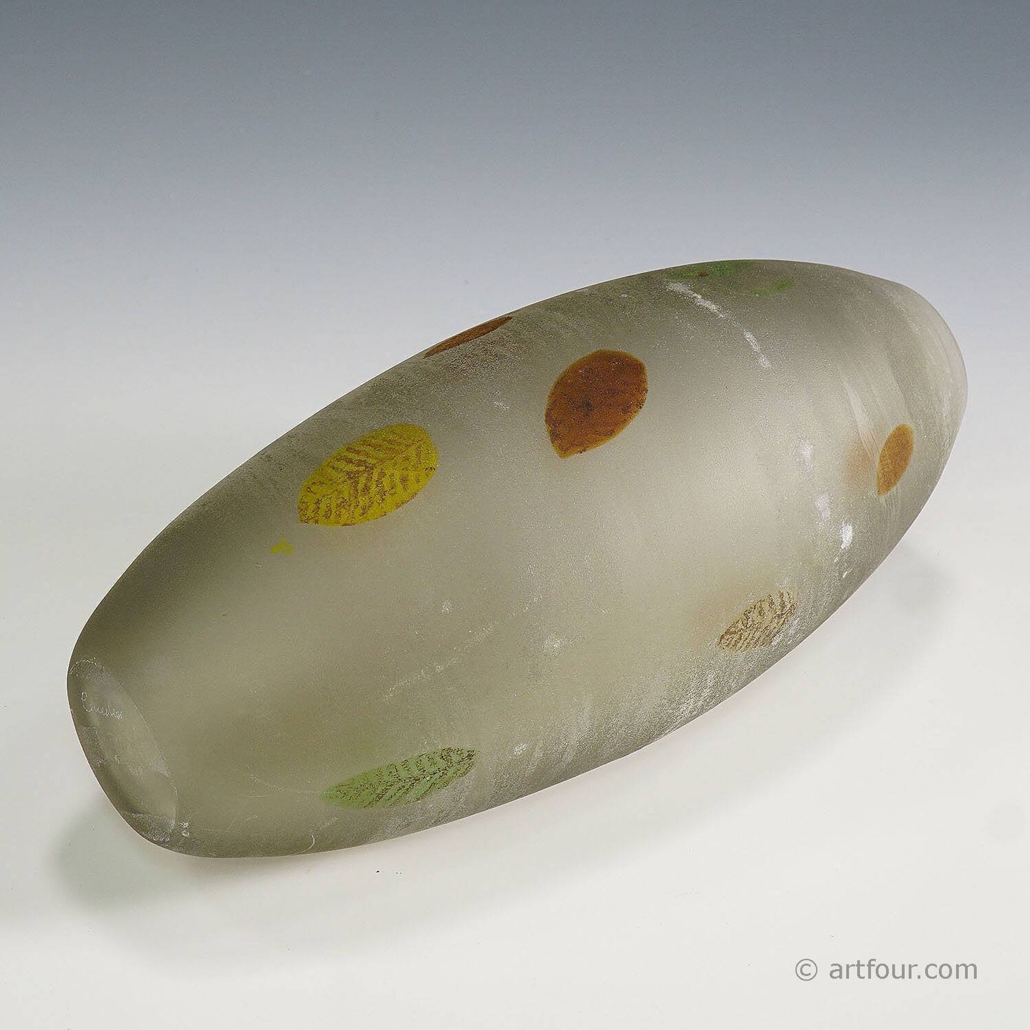 Glass vase 'A Scavo' by Gino Cenedese with autumn leaves