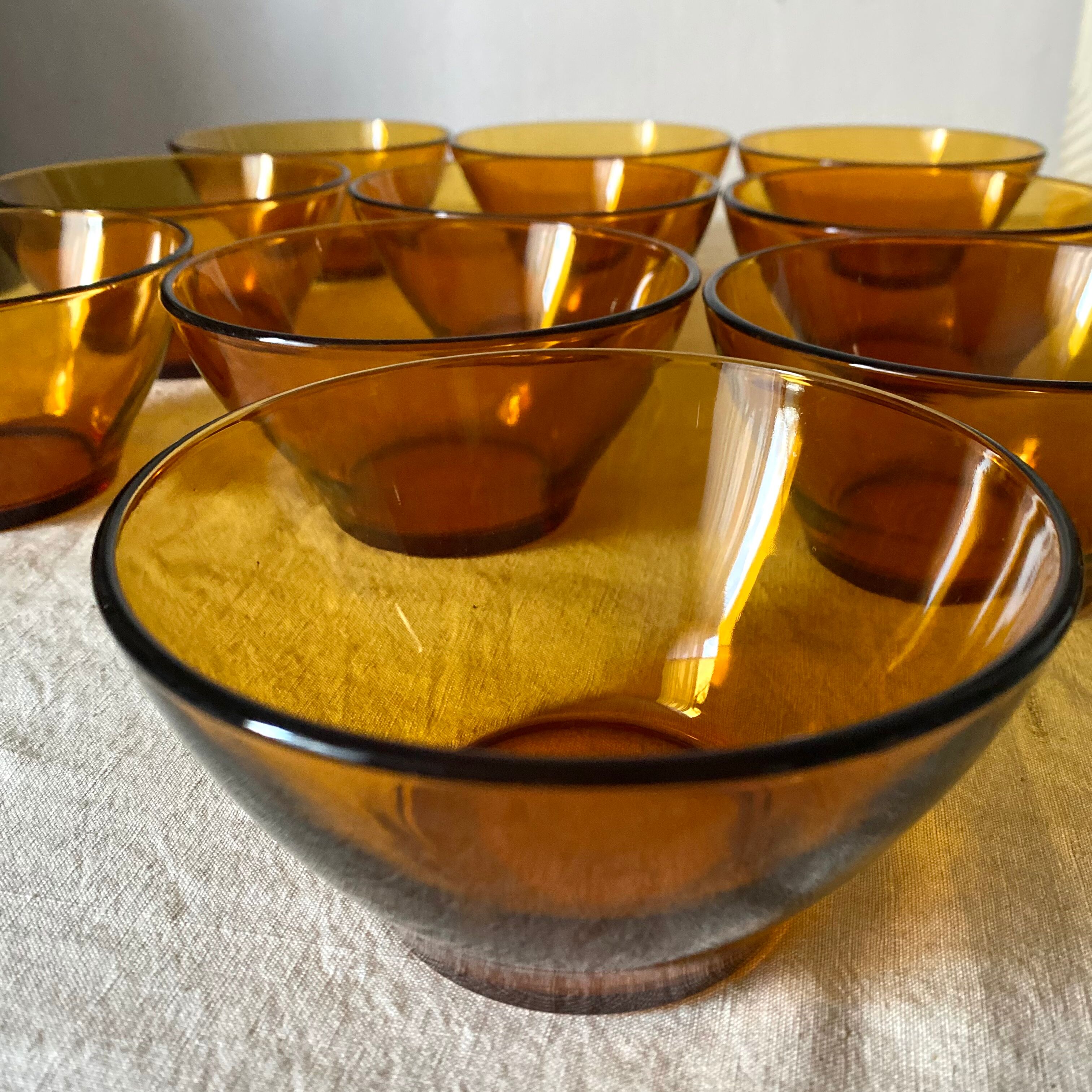 Bols Arcopal en verre ambré