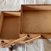 Worker - sewing box on vintage wooden legs - 3 floors