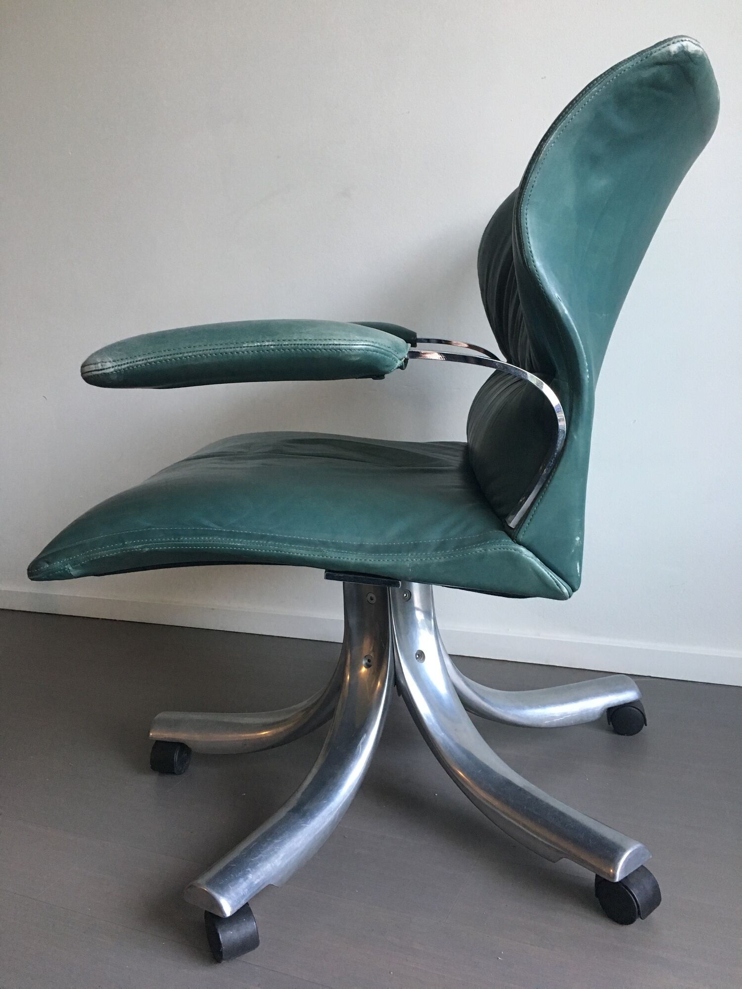 1970's Saporiti lounge chair by Giovanni Offredi