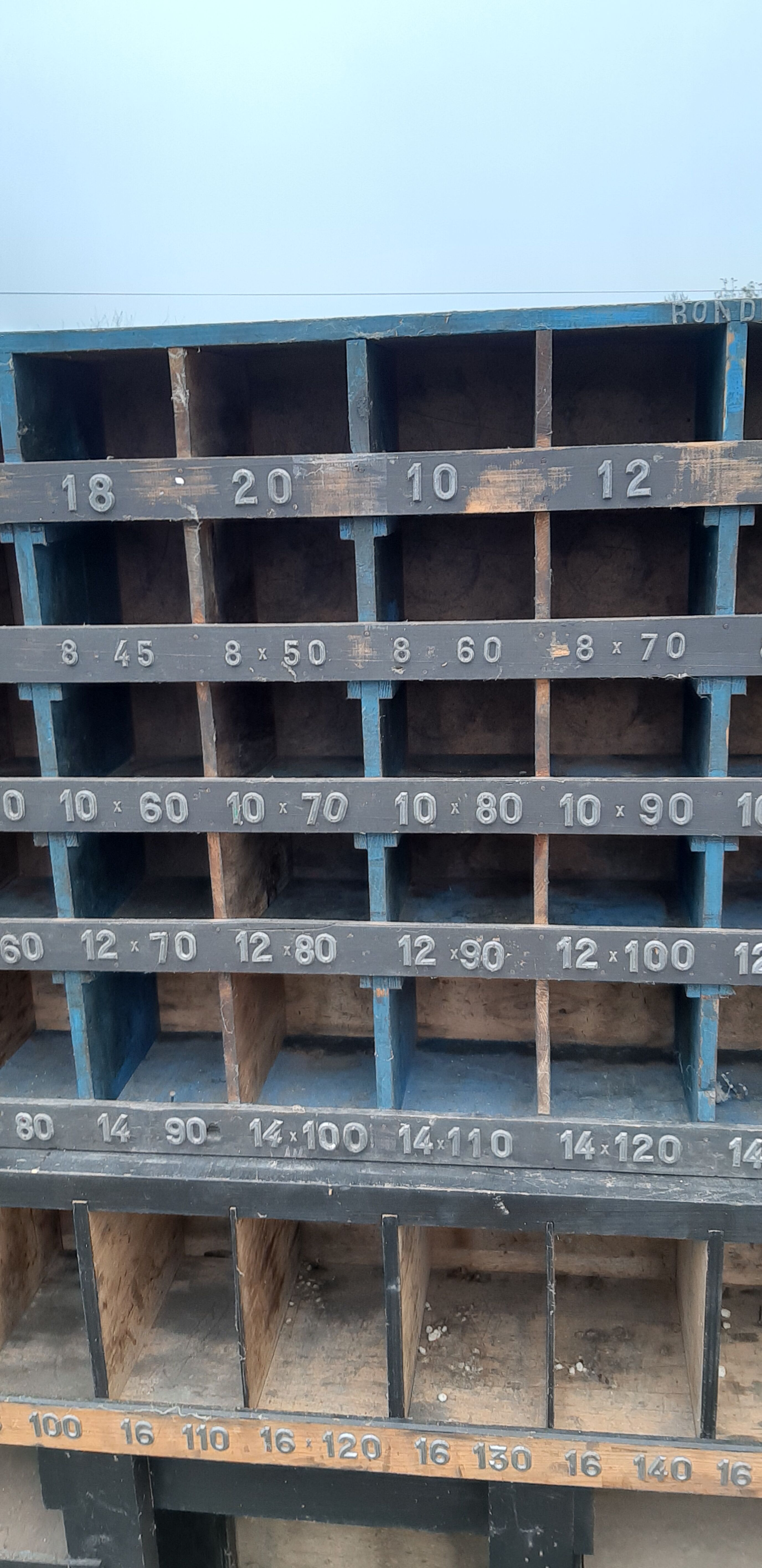 Furniture of trade wood of hardware