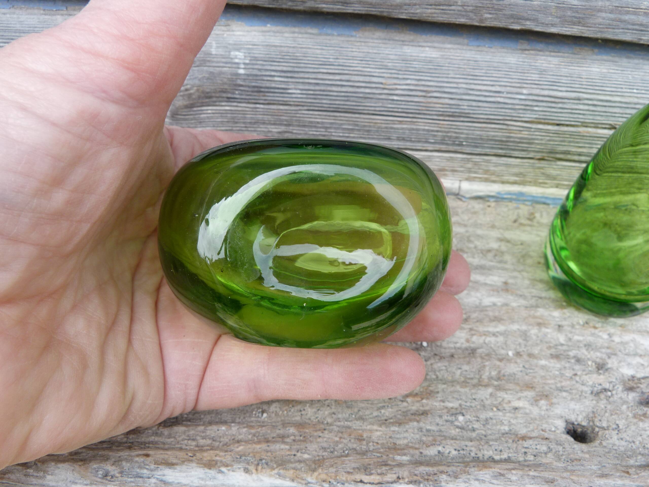 Vintage 1970 set of 2 small green blown glass vases