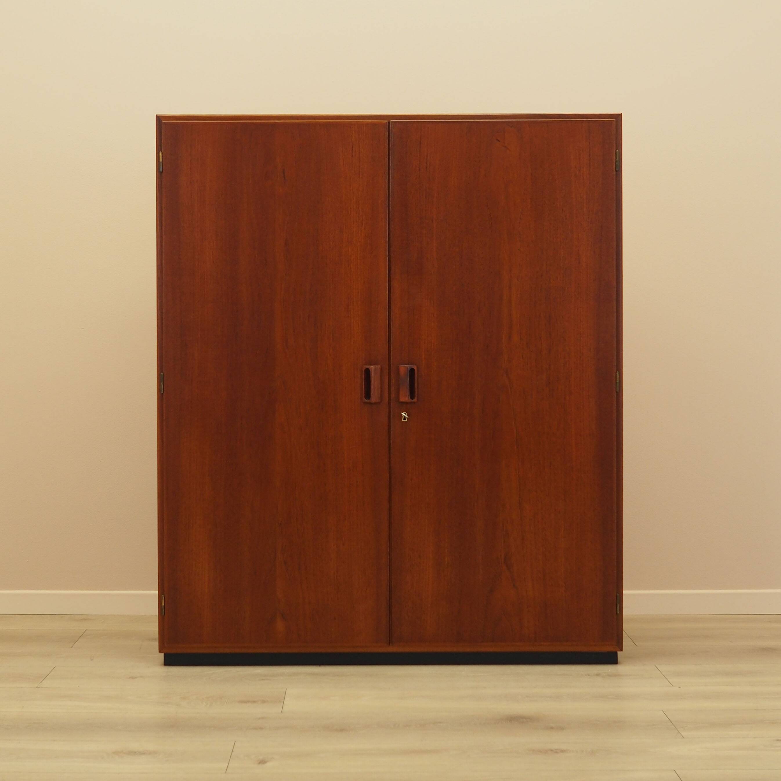 Cabinet en teck, design danois, années 1960, designer : Børge Mogensen