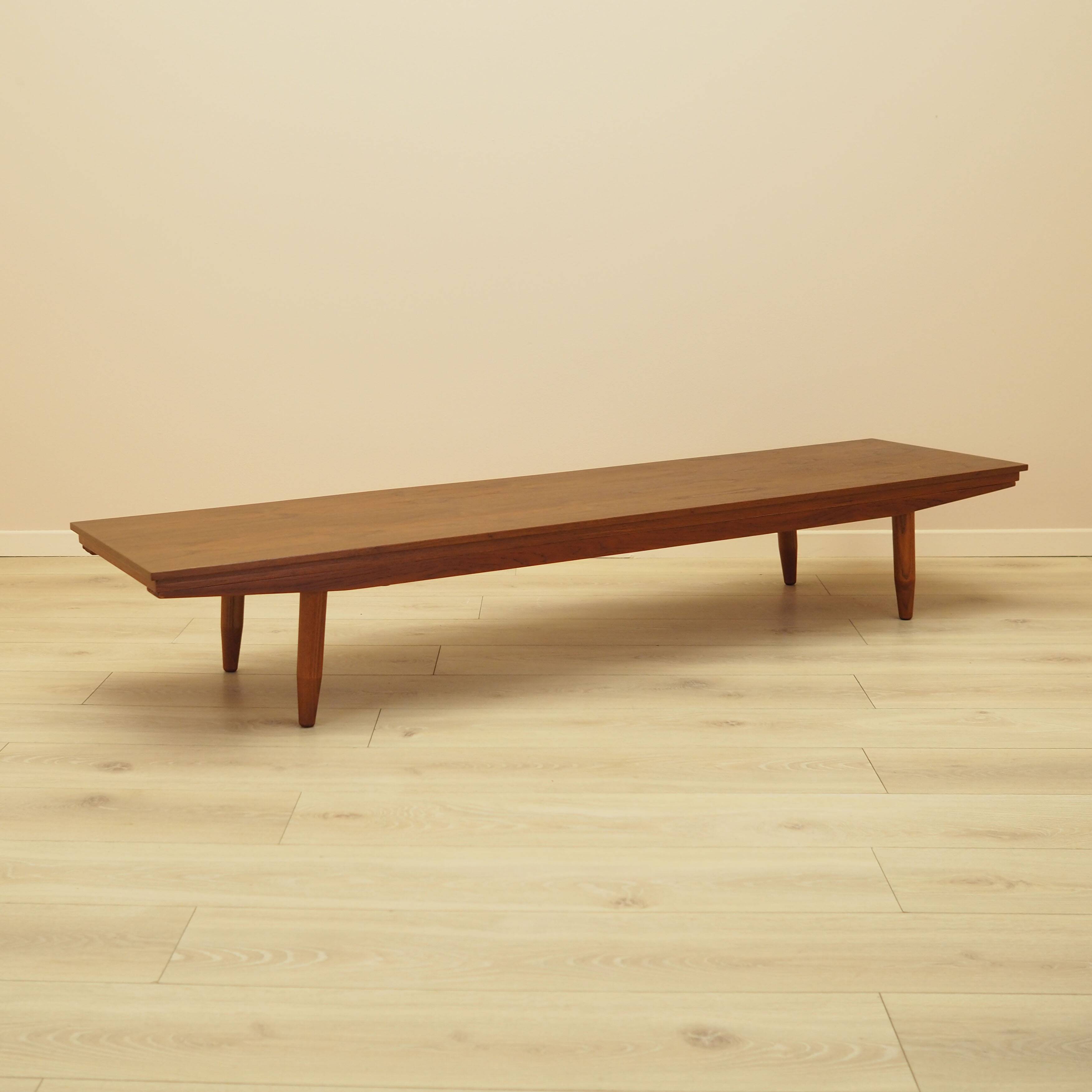 Lowboard, design danois, années 1970, fabriqué au Danemark